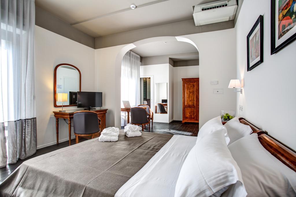 Hotel Cristallo Cattolica Esterno foto