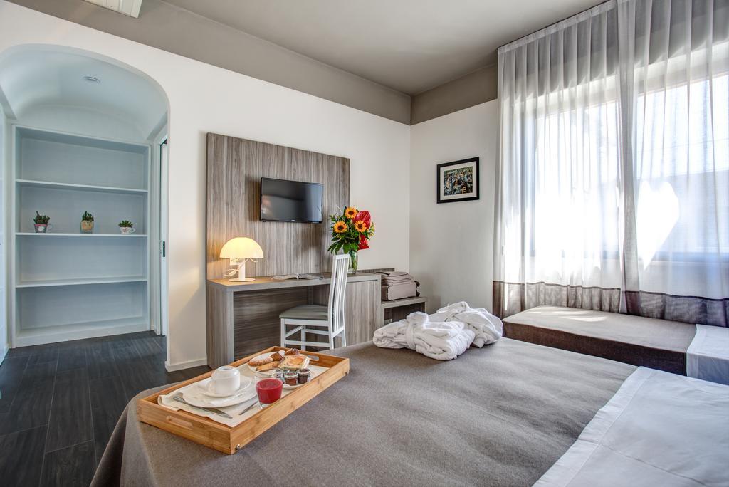 Hotel Cristallo Cattolica Camera foto