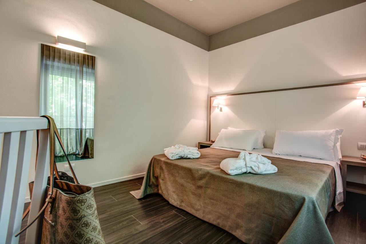 Hotel Cristallo Cattolica Camera foto